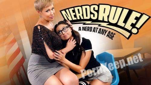 [GirlsWay] Eliza Ibarra, Ryan Keely (Nerds Rule! A Nerd At Any Age) (SD 544p, 408 MB)