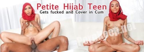 [WhoaBoyz] Olive Onxy - Petite Hijab Teen Gets Fucked & Cover In Cum (FullHD 1080p, 1.95 GB)