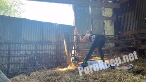 [MistressScarlettMorgan] Farmer Gets Trampled (FullHD 1080p, 667.4 MB)