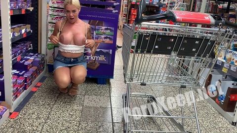 [ScatShop] Devil Sophie - Kack and piss sauerei in the middle of the shop - Anale Bockwurst introduction (FullHD 1080p, 834 MB)