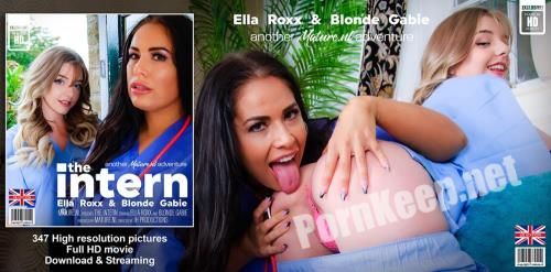 [Mature.nl, Mature.eu] Ella Roxx (EU) (34) & Blonde Gabie (EU) (24) - Hot old and young lesbian sex between coworkers Ella Roxx and Blonde Gabie (FullHD 1080p, 4.14 GB)