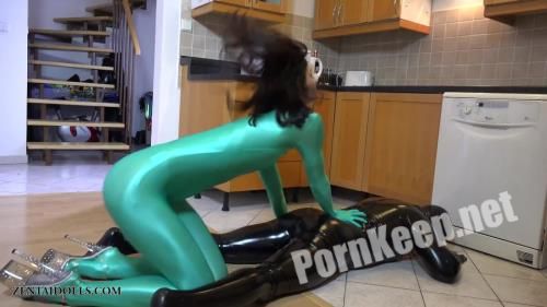 [GiantFem] I am a dominant zentai fetishist and love to be pampered by my slaves (FullHD 1080p, 369.18 MB)