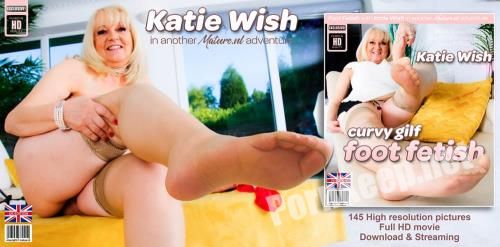 [Mature.nl] Katie Wish (EU) (63) - Big breasted Katie Welsh is a hot curvy British granny who loves fooling around with her feet (15087) (FullHD 1080p, 678 MB)