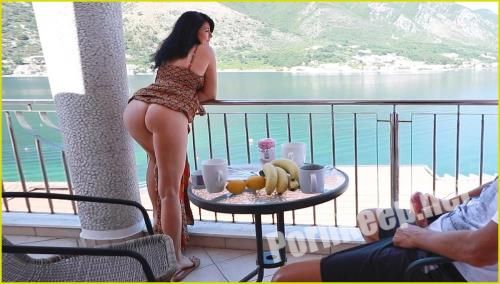 [Manyvids] Alexandra Wett - Public! Ass fucked on the hotel terrace (FullHD 1080p, 886 MB)