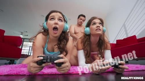 [SneakySex, RealityKings] Katie Kush, Leana Lovings - Gamer Girls Compete For Cock (28.11.2023) (HD 720p, 760 MB)