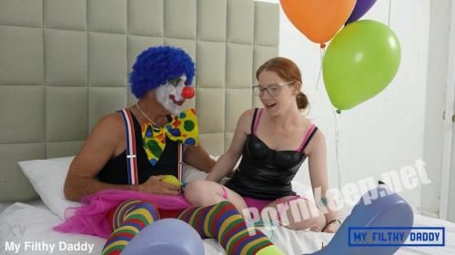 [PornBox, Myfilthydaddy] Amy Quinn - Kinko the Clown has a pee party with lil Amy (FullHD 1080p, 520 MB)