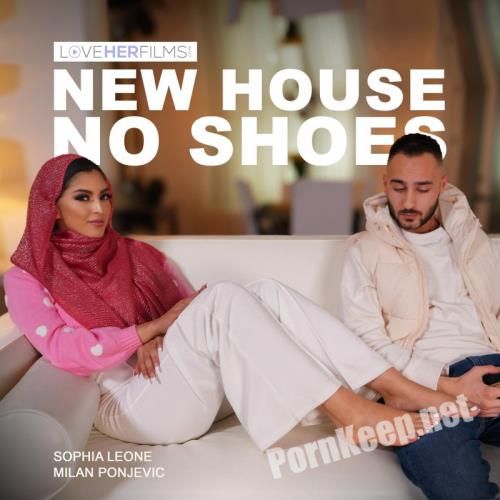 [LoveHerFeet] Sophia Leone - New House, No Shoes (FullHD 1080p, 2.61 GB)