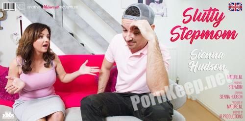 [Mature.nl] Ricky Stone (36), Sienna Hudson (EU) (36) - Slutty Stepmom Sienna Hudson gets banged by her stepson (15410) (FullHD 1080p, 1.34 GB)